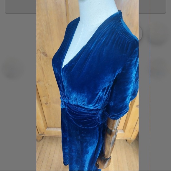 Antique 1930's navy blue silk velvet dress - Picture 2 of 8